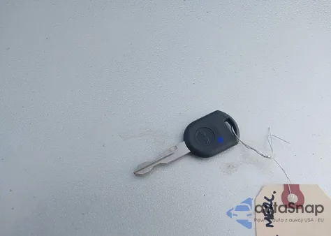 2005 Mercury Sable Ls from USA, damaged, VIN 1MEHM55S05A621088